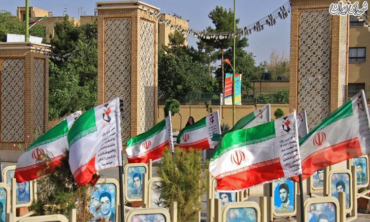 تصاویری جالب و دیدنی از گلزار شهدای اصفهان