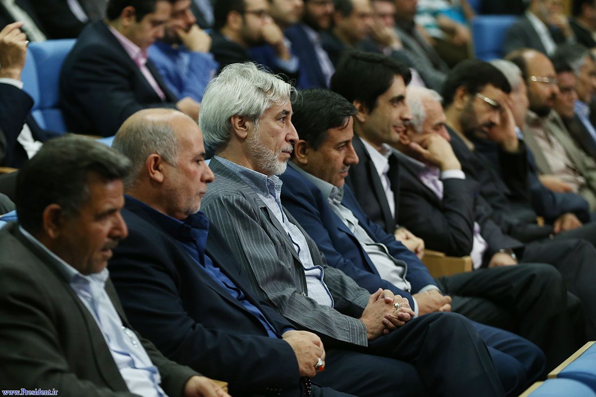 حضور مجرمین فتنه در افطاری روحانی + تصاویر حضور مجرمین فتنه در افطاری روحانی + تصاویر