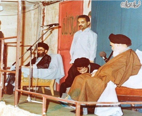 رهبر انقلاب در تنفیذ شهیدرجایی توسط امام+عکس
