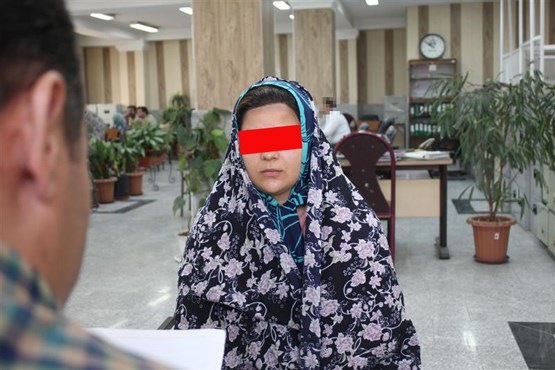 زن با پرتاب چاقو، همسرش را کشت + عکس زن با پرتاب چاقو، همسرش را کشت + عکس
