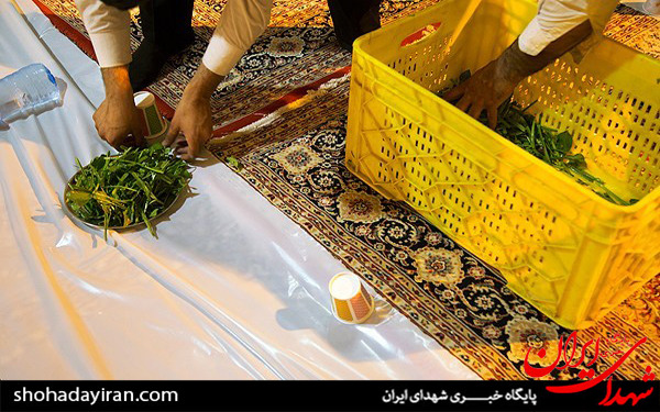 عکس/افطار در حرم حضرت عبدالعظیم الحسنی(ع)