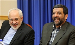 ماجرای آواز خواندن ضرغامی روی موتور + عکس ماجرای آواز خواندن ضرغامی روی موتور + عکس