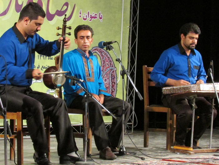 یک خواننده جوان بر اثر تصادف درگذشت +عکس