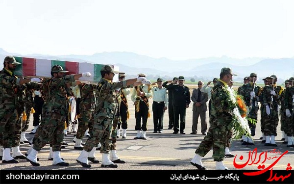 عکس/ورود پیکر هفت شهید به چهارمحال و بختیاری