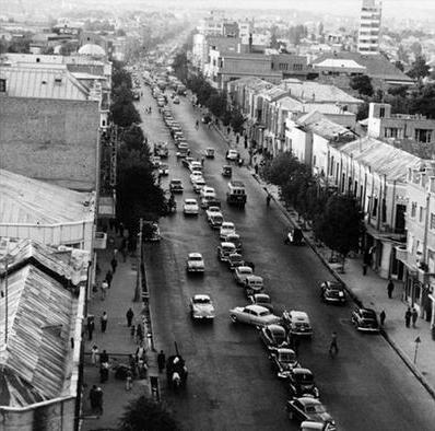 جای پارک در تهران قدیم این گونه بود!