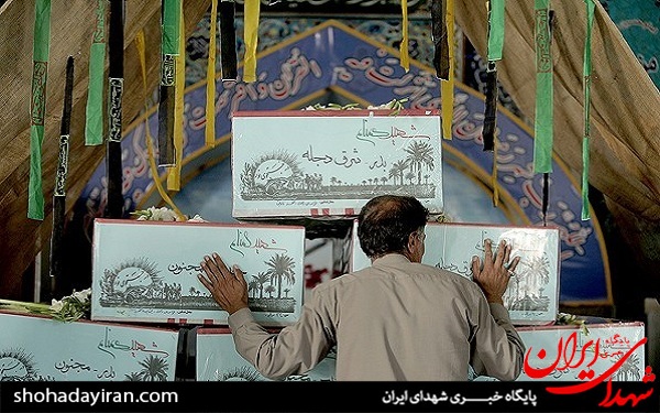 عکس/تشییع پیکر 13 شهید گمنام در مشهد