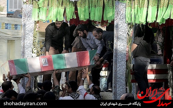 عکس/تشییع پیکر 13 شهید گمنام در مشهد