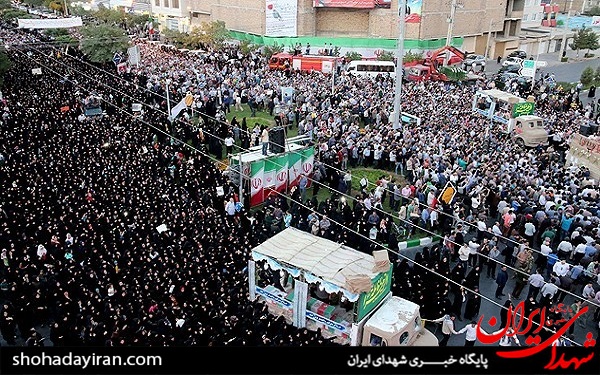 عکس/تشییع پیکر 13 شهید گمنام در مشهد