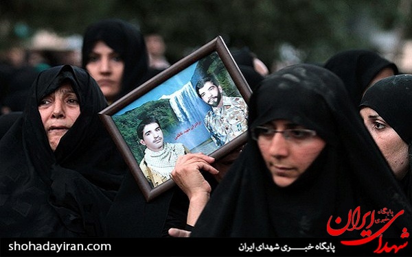 عکس/تشییع پیکر 13 شهید گمنام در مشهد