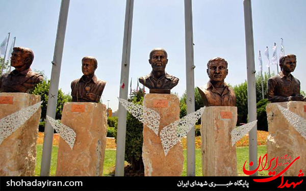 عکس/رونمایی از سردیس شهدای خبرنگار در بوستان گفت وگو