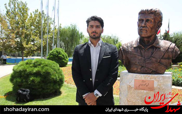 عکس/رونمایی از سردیس شهدای خبرنگار در بوستان گفت وگو
