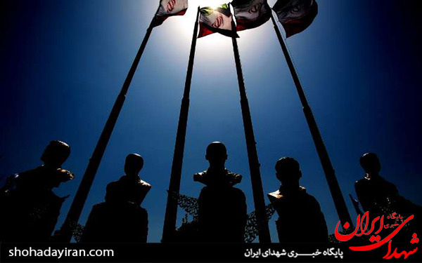 عکس/رونمایی از سردیس شهدای خبرنگار در بوستان گفت وگو