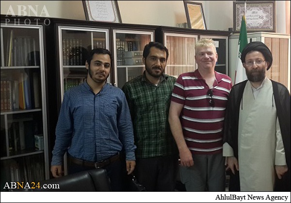 یک مسیحی هلندی شیعه شد + عکس یک مسیحی هلندی شیعه شد + عکس