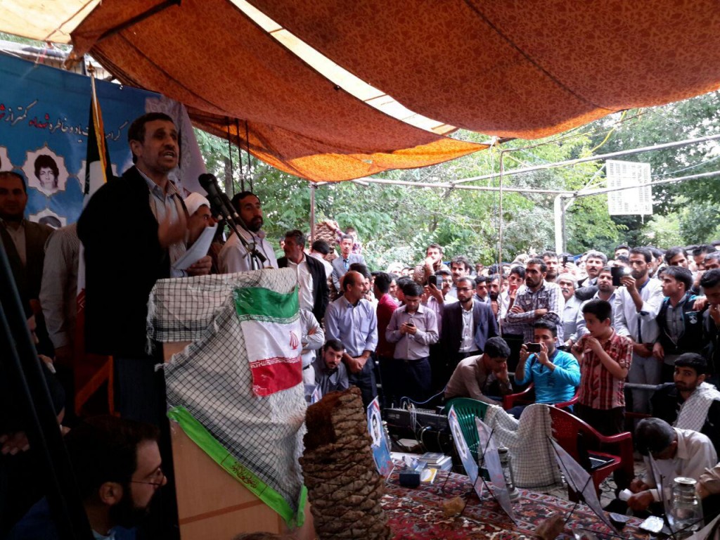 احمدی نژاد:مستکبرین به دنبال انتفامجویی از ملت ایران هستند احمدی نژاد:مستکبرین به دنبال انتفامجویی از ملت ایران هستند