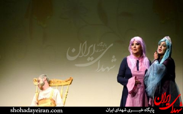 پوشش زنننده بازیگران زن در یک تئاتر +عکس پوشش زنننده بازیگران زن در یک تئاتر +عکس