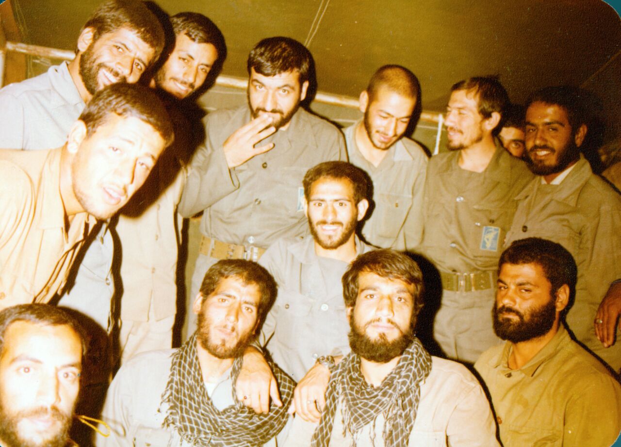 نامه اعتراض آمیز یک فرزند شهید به پسر شهید همت+ تصاویر نامه اعتراض آمیز یک فرزند شهید به پسر شهید همت+ تصاویر