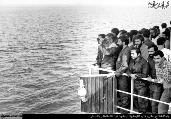 حضور آیتالله خامنهای در مانور شهادت + تصاویر حضور آیتالله خامنهای در مانور شهادت + تصاویر