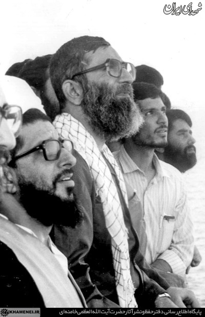 حضور آیتالله خامنهای در مانور شهادت + تصاویر حضور آیتالله خامنهای در مانور شهادت + تصاویر