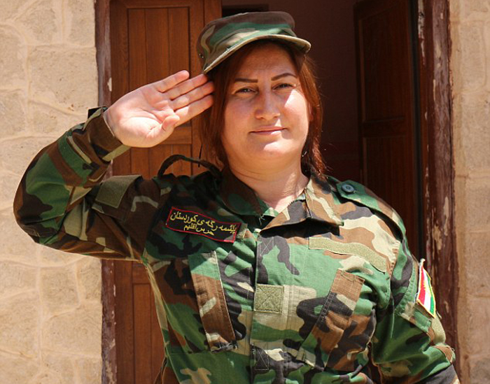 دختران خورشید آماده نبرد با داعشیها + تصاویر دختران خورشید آماده نبرد با داعشیها + تصاویر