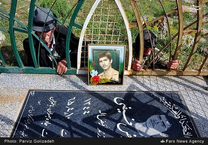 تصاویر/ زندگی خانواده شهید در کانکس تصاویر/ زندگی خانواده شهید در کانکس