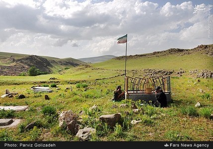 تصاویر/ زندگی خانواده شهید در کانکس تصاویر/ زندگی خانواده شهید در کانکس