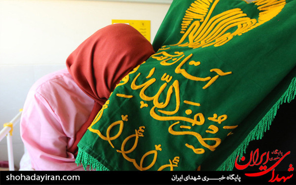 عکس/حضور خادمان حرم مطهر امام رضا (ع) در بیمارستان