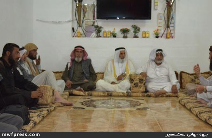 بیعت شیوخ خائن عراقی با خلیفه داعش! + تصاویر بیعت شیوخ خائن عراقی با خلیفه داعش! + تصاویر