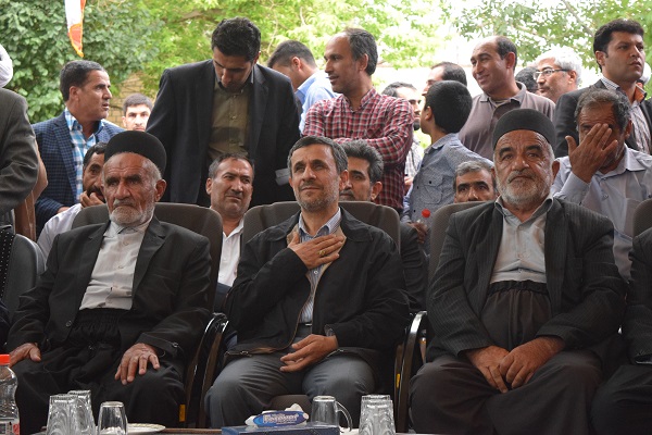 عکس/ سفر دکتر احمدی نژاد به شهرکرد، چلیچه و کیان