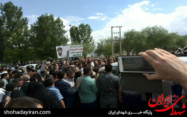 عکس/ سفر احمدی نژاد به شهرکرد