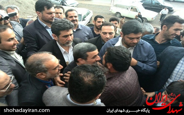 عکس/ سفر احمدی نژاد به شهرکرد