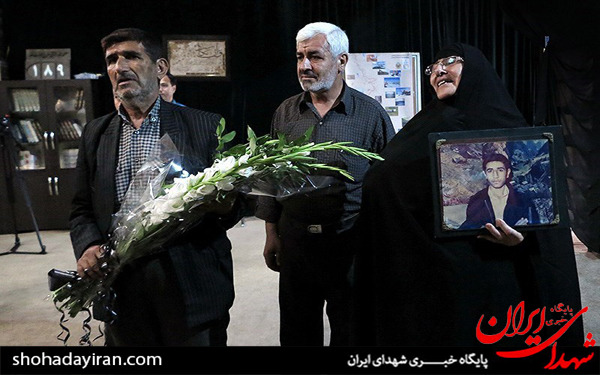 عکس/دیدار خانواده غواص شهید با پیکر فرزندشان پس‌ از ۲۹‌سال