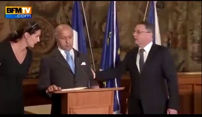 وضع شرمآور فابیوس به دلیل مستی شدید!+تصاویر وضع شرمآور فابیوس به دلیل مستی شدید!+تصاویر
