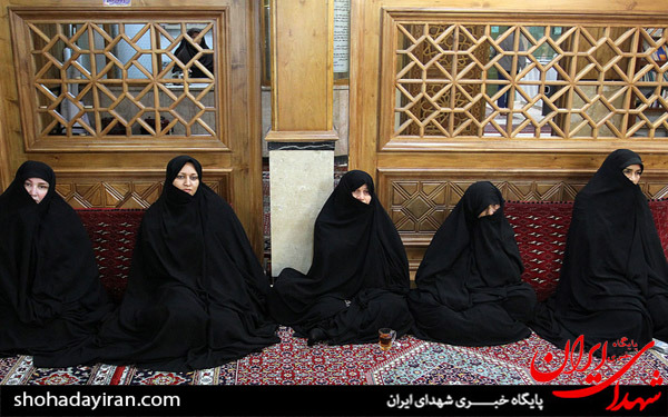 عکس/رونمایی از اولین ترجمه قرآن کریم به زبان کرمانجی (کردی شمال خراسان)مشهد
