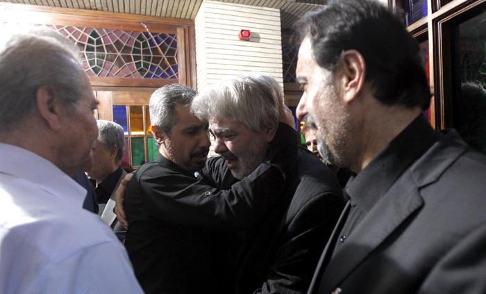داریوش ارجمند در ختم مرحوم علی طباطبایی +عکس
