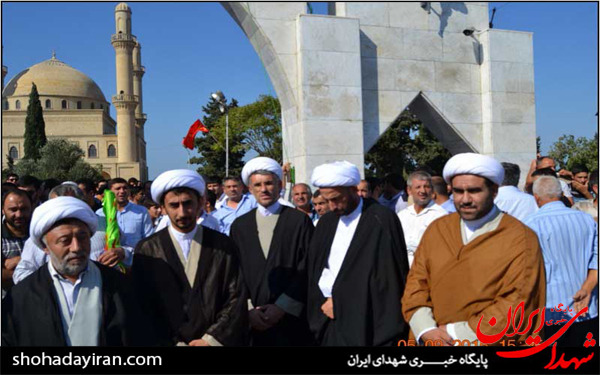 عکس/استقبال پرشور مردم نارداران جمهوری آذربایجان از آیت الله نوری همدانی