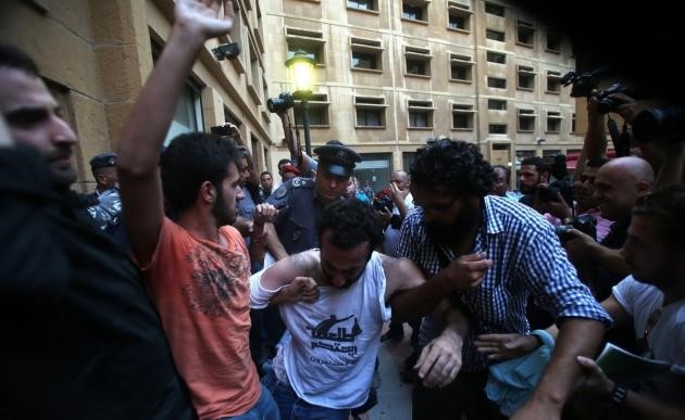 تصاویر تلخ از پناه جویان در اروپا تصاویر تلخ از پناه جویان در اروپا