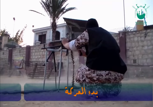 مبلغ سعودی النصره کودکان را آموزش میدهد+ عکس مبلغ سعودی النصره کودکان را آموزش میدهد+ عکس