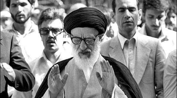 تصاویری از آیت‌الله طالقانی در آئینه تاریخ
