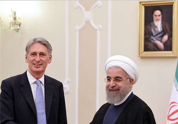 عکس یادگاری وزیر خارجه انگلیس با روحانی