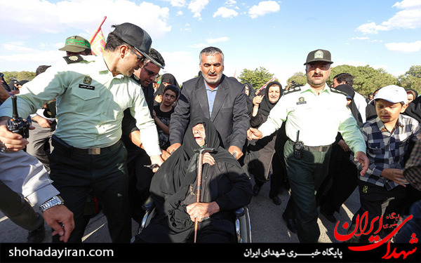 عکس/مراسم استقبال از خانواده شهید مختاری - اراک
