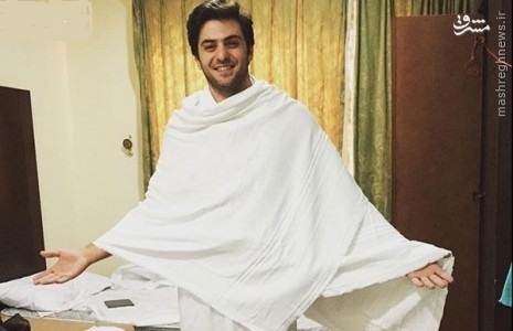 مجری معروف سیما در لباس احرام + عکس