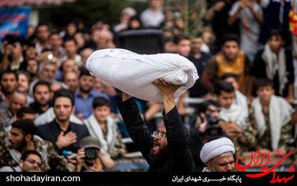 عکس/مراسم تشییع پیکر دو شهید گمنام در بوستان زمزم-1