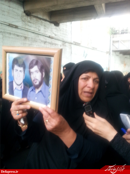 از مرگ بر آمریکا تا شرمندگی از به دست گرفتن عکس شهید! از مرگ بر آمریکا تا شرمندگی از به دست گرفتن عکس شهید!