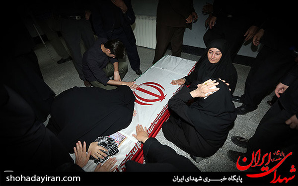 عکس/تشییع پیکر مرحوم احمد حاتمی