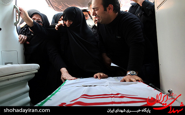 عکس/تشییع پیکر مرحوم احمد حاتمی