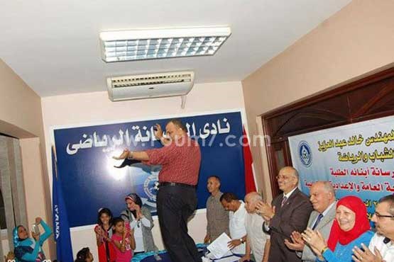 رقص عربی در مراسم تجلیل از حافظان قرآن! + عکس رقص عربی در مراسم تجلیل از حافظان قرآن! + عکس