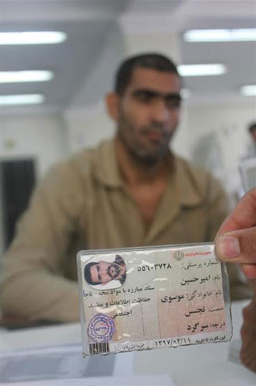 خلافکار مخوف تهران،مامور پلیس آگاهی شد+ عکس خلافکار مخوف تهران،مامور پلیس آگاهی شد+ عکس