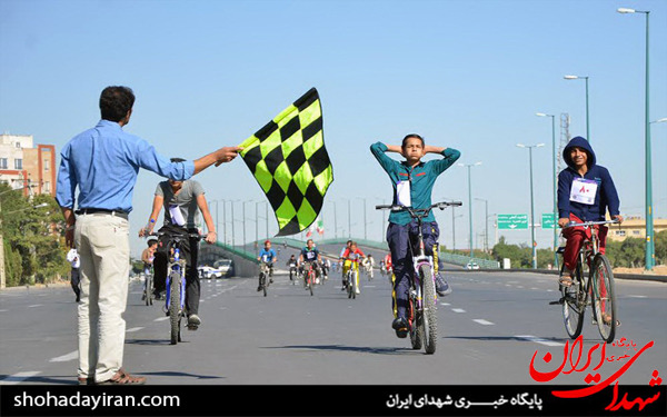 عکس/همایش بزرگ دوچرخه سواری به مناسبت هفته دفاع مقدس