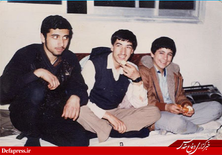 بالای سر فرزندان زهرا(س) فریاد می زدیم بالای سر فرزندان زهرا(س) فریاد می زدیم