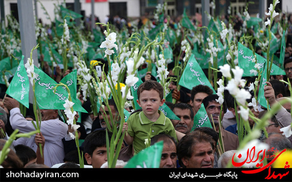 عکس/گلباران حرم مطهر امام رضا(ع)
